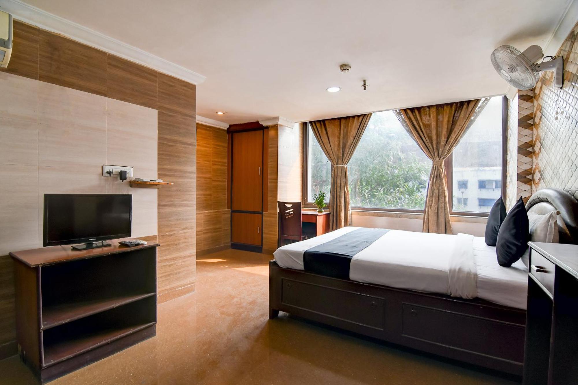 Brill Raj Palace Near City Centre 2 Колката Екстериор снимка