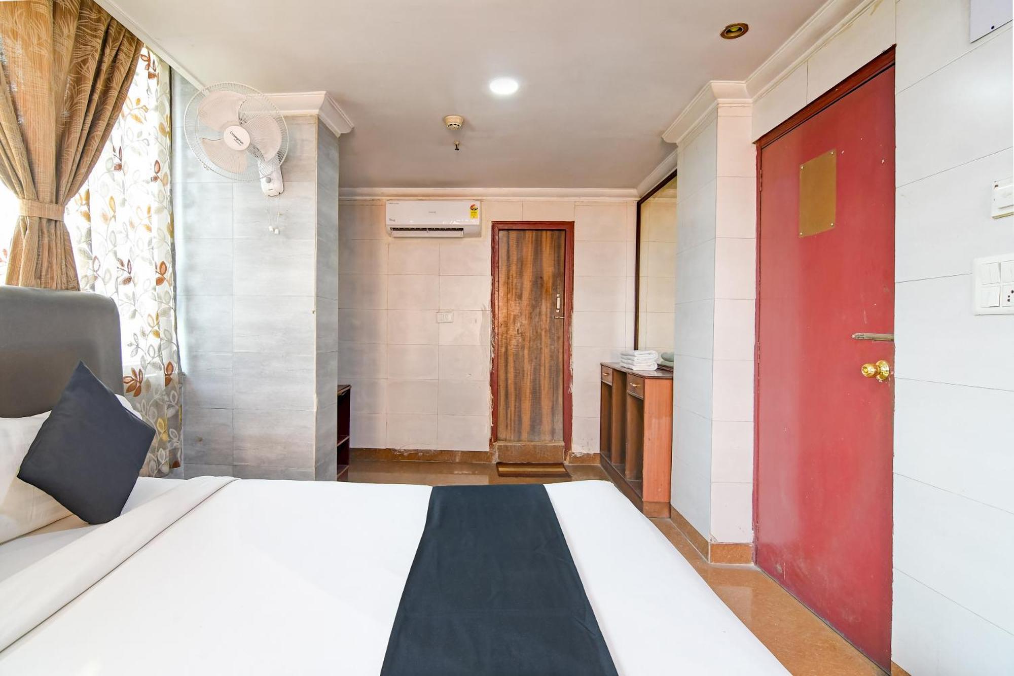 Brill Raj Palace Near City Centre 2 Колката Екстериор снимка