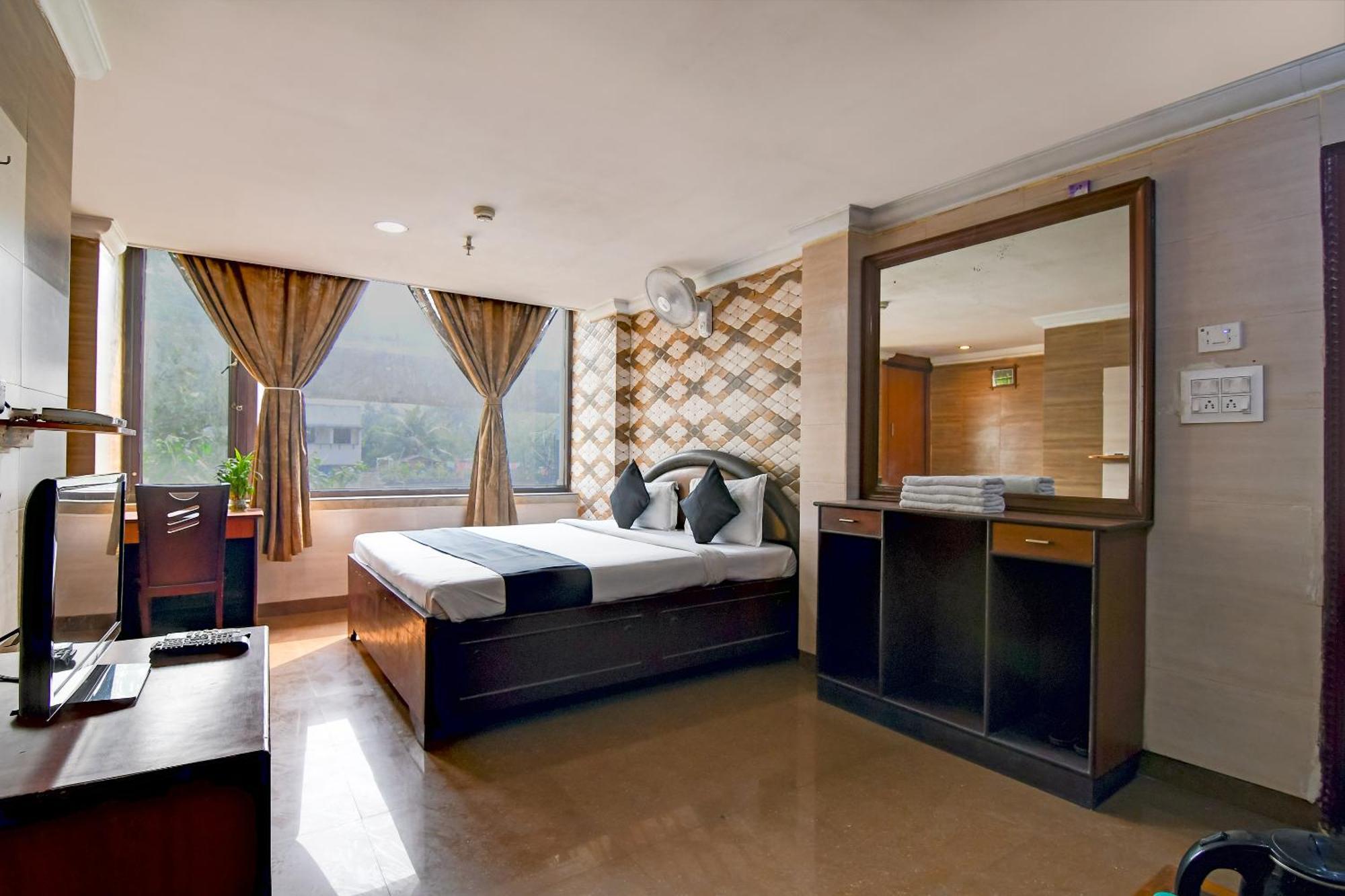 Brill Raj Palace Near City Centre 2 Колката Екстериор снимка