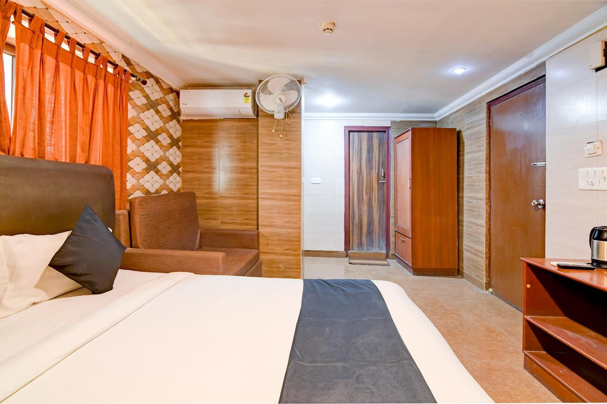 Brill Raj Palace Near City Centre 2 Колката Екстериор снимка
