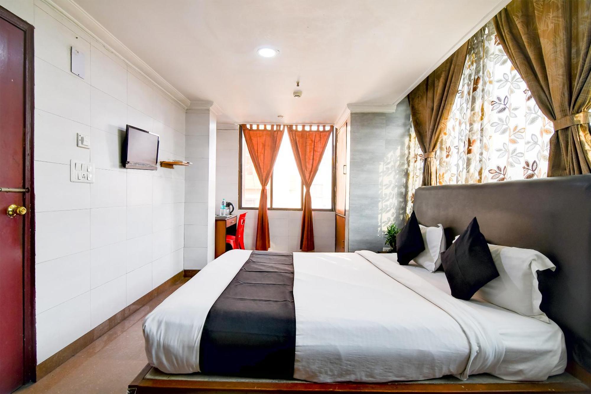 Brill Raj Palace Near City Centre 2 Колката Екстериор снимка